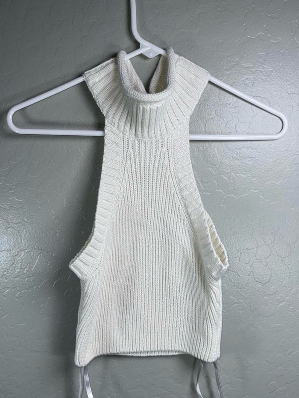 ZOY Cream Knit Halter Tank Open Back Sweater Top M